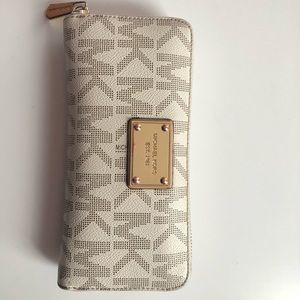 Michael Kores wallet